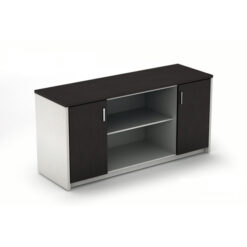 Credenza con puertas