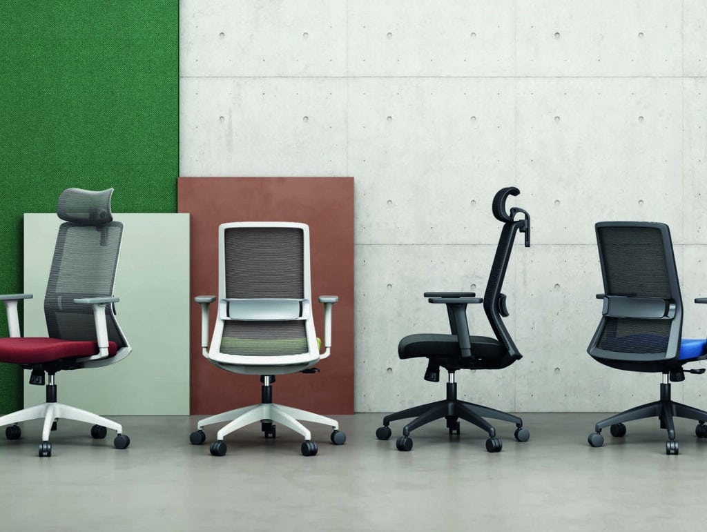 Mejora tu espacio de trabajo, estudio o juego con nuestra amplia gama de sillas, diseñadas para brindarte el máximo confort y apoyo durante largas horas de uso